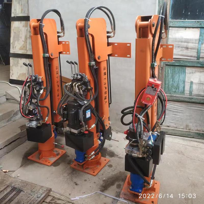 稷山县重汽蓝牌随车吊 3.2吨 国六动力强 液压驱动 农用自卸起重机